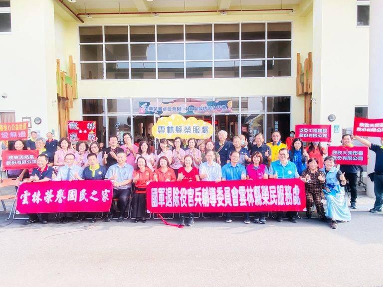 雲榮家雲榮服中秋團聚　市集烤肉聯歡熱鬧溫馨