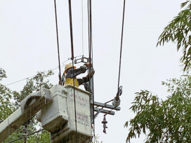 凱米颱風重創新竹山區　台電新竹處增派人力機具搶修力拼今全面復電