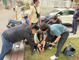 網路投資詐騙新手法！60歲婦慘賠161萬 三民二警逮女車手