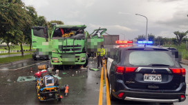 小貨車肇事連環撞！岡山警火速逮肇逃駕駛