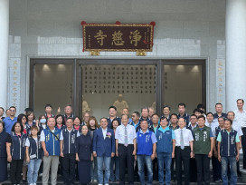 侯友宜土城淨慈寺參拜 祈願國家和諧 社會安定