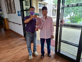 中彰榮家轉贈慶福基金會涼感衣 長輩清涼迎盛夏