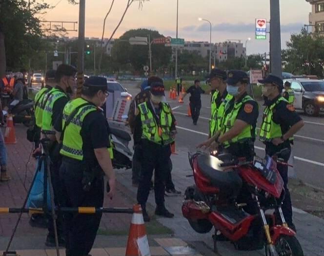 監警環聯合稽查 取締改裝通報噪音車輛