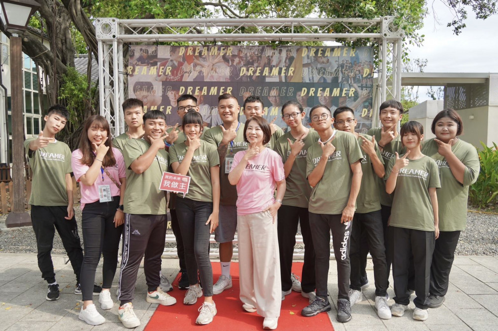 屏東少年仔夢想打鐵 助青少年度過迷惘找到自我價值