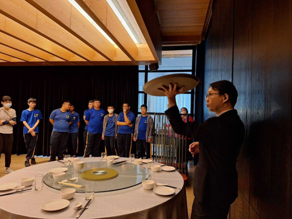 偏鄉身障生首次探索體驗飯店服務業 