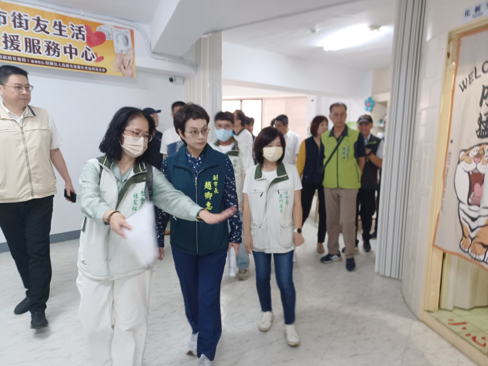 天氣轉涼南市友善關懷街友  中繼站免費提供熱食及沐浴服務 