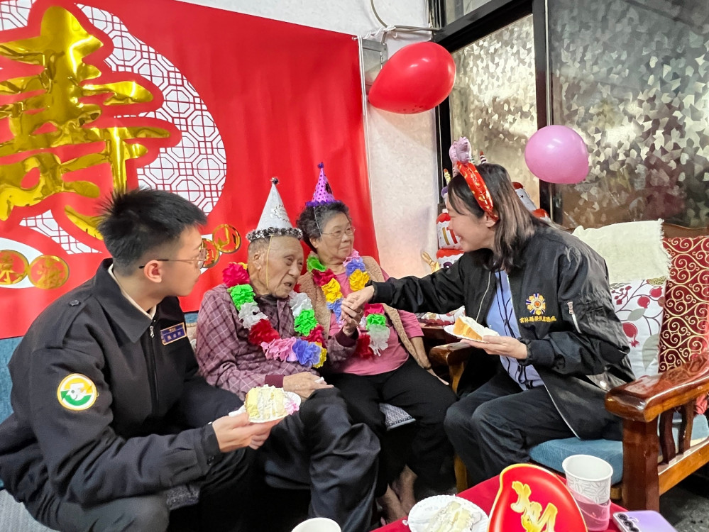 榮民人瑞歡度紀壽 雲林榮服處獻上溫馨祝福  