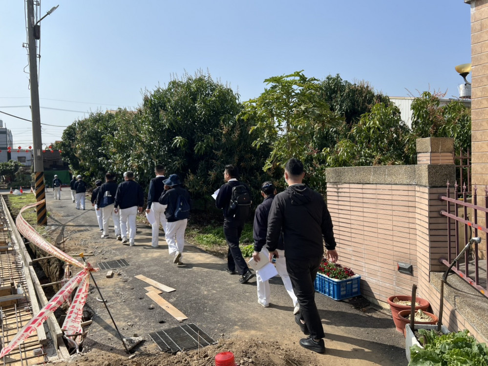 慈濟迅速投入修復協助民眾  黃偉哲表達感謝盼協助民眾及早回歸正常生活
