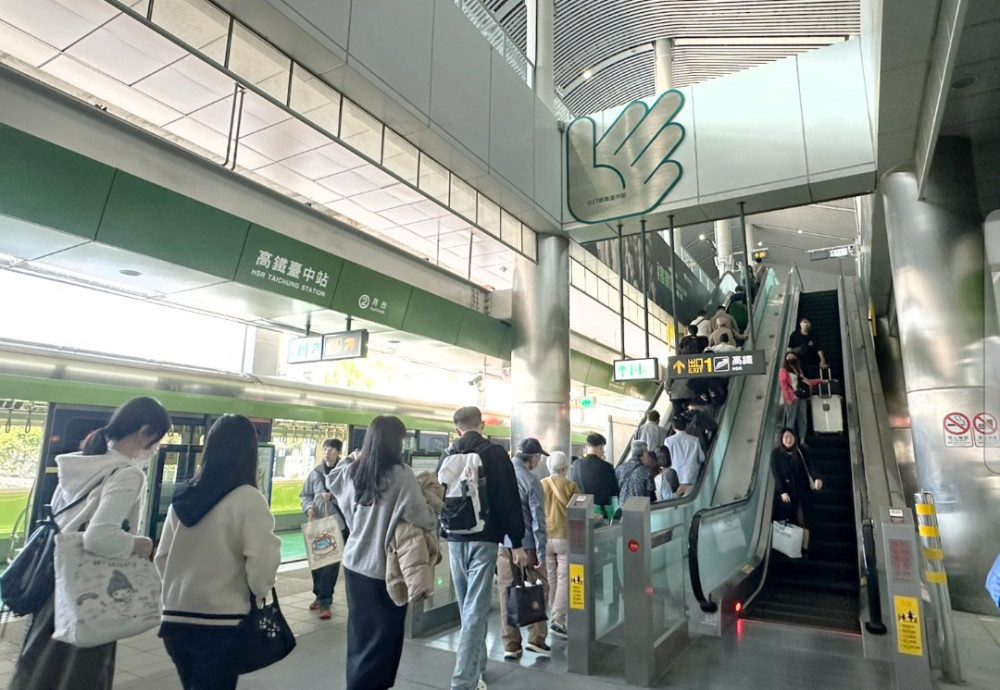 一同開啟「心旅程」！中捷公共藝術新氣象  手勢裝置讓捷運充滿溫度