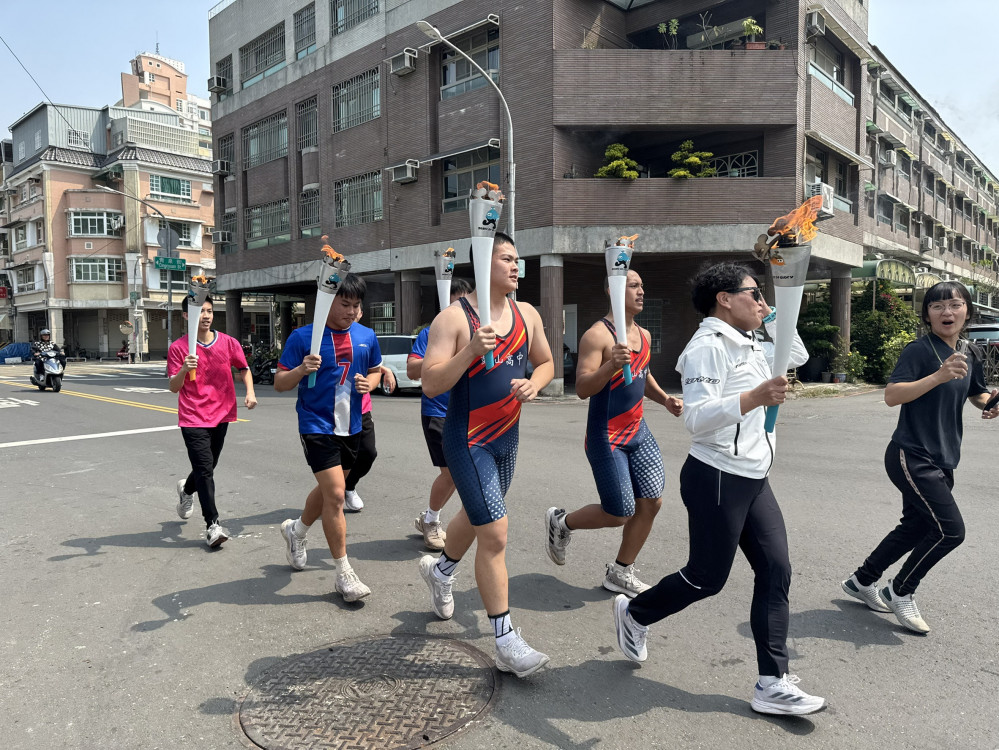114年全中運本島聖火傳遞首日 跨市連縣點燃全臺體育魂