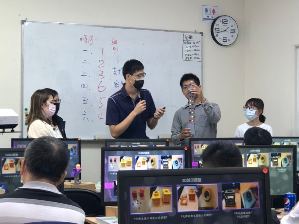 職訓好給力！南分署助職訓助小吃店老闆變身資訊工程師