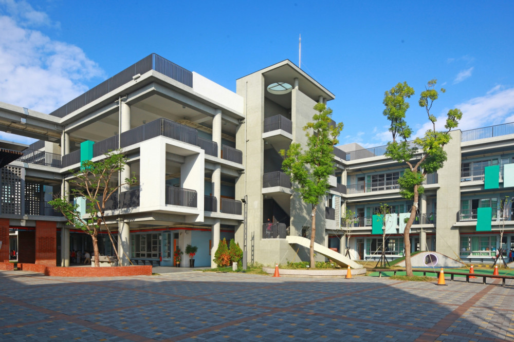 臺南市積極打造永續校園 九份子國中小等四校榮獲鑽石級綠建築標章 成淨零永續典範