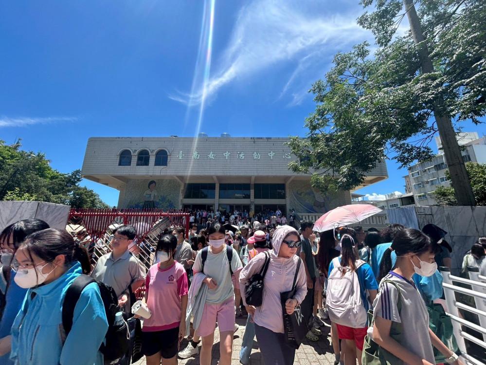 國中教育會考落幕 臺南考生全力以赴 到考率逾99％ 市長黃偉哲祝福考生都有好表現