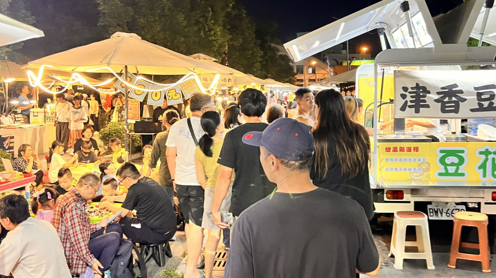 6600份祝福「溜」進社區  豐邑集團攜手慢飛天使獻愛迎母親節