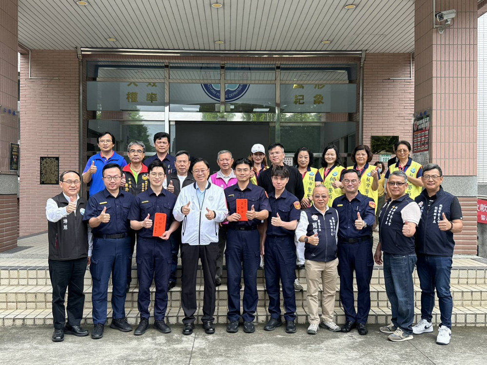 摸黑助尋寶貝民眾讚：像天使 張善政嘉勉員警熱忱精神