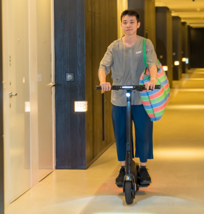 台南老爺行旅攜手SoMo Club電動滑板車 提升服務客房新體驗