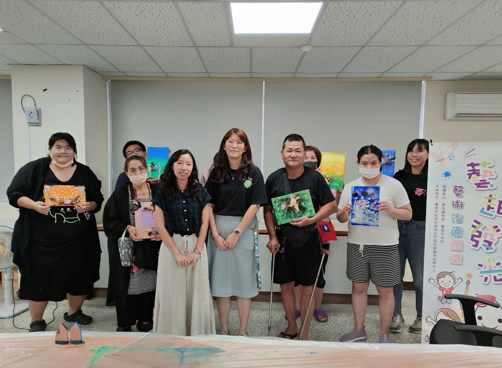 南巿社會局北門區社福中心手作工作坊 與身障朋友藝起發光