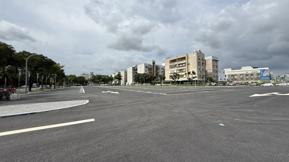 台南市擴大南區停車供給，新興新建停車場開放使用248席汽車格