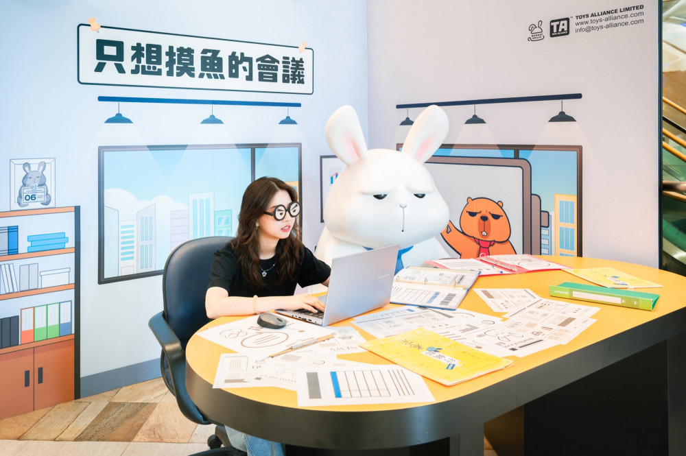 「星期一的布魯斯」特展降臨高雄夢時代  超狂商品搶先看