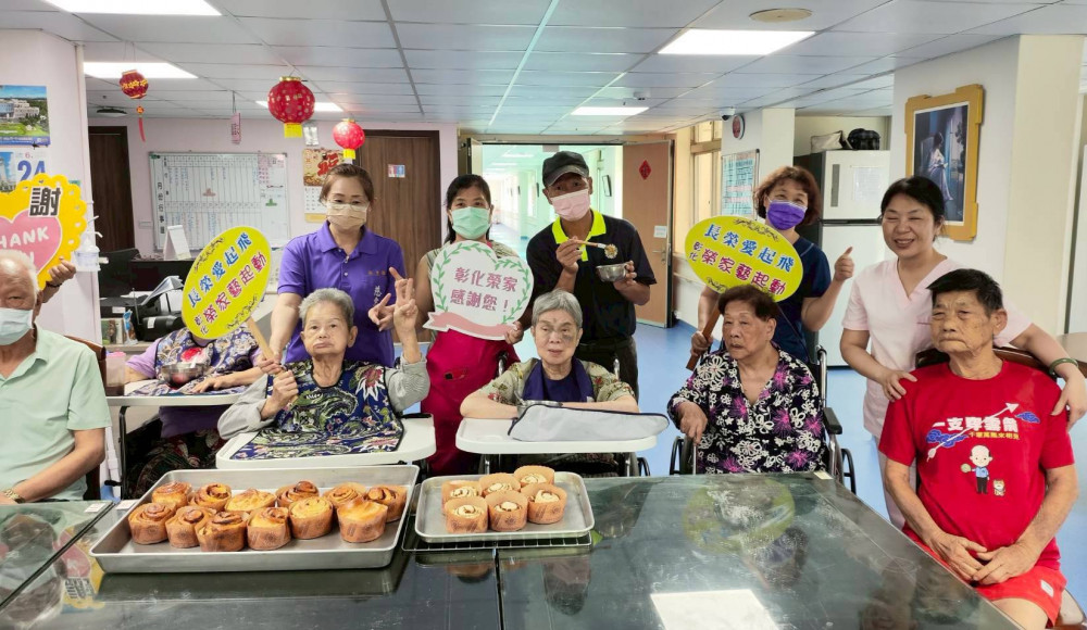 彰化榮家感謝樂多工作坊教導住民養生麵包 溫馨同樂香氣四溢