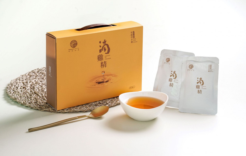 飯店父親節蛋糕爭霸戰開打 台中福華推 金BRAVO！「金磚」父親節蛋糕  搶攻孝親商機
