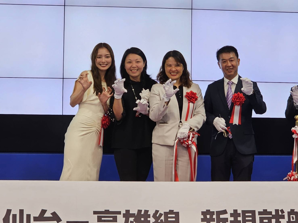 快閃12小時！許智傑第三度受邀赴日首航 