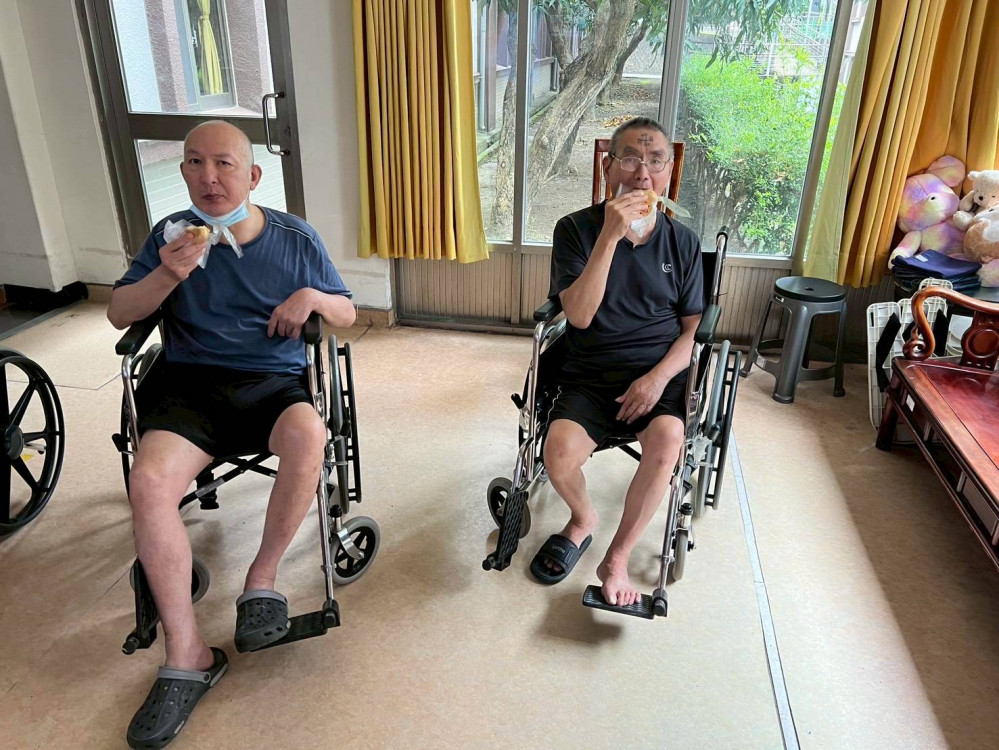 彰化榮家感謝企業愛心捐贈健康美食關懷住民長輩