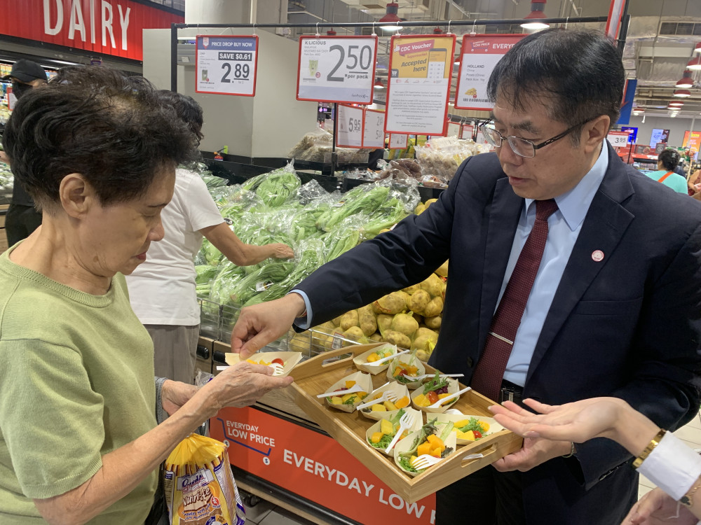 台南芒果闖關新加坡 黃偉哲率團推廣引熱潮