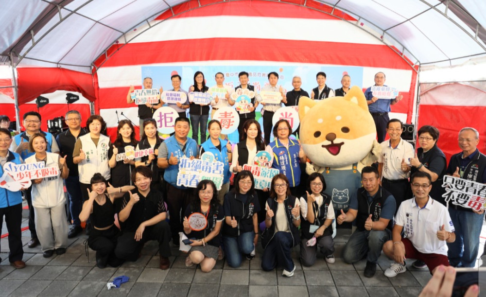 中市毒防中心推廣諮詢專線及展現藥癮者服務成果 獲得市民肯定