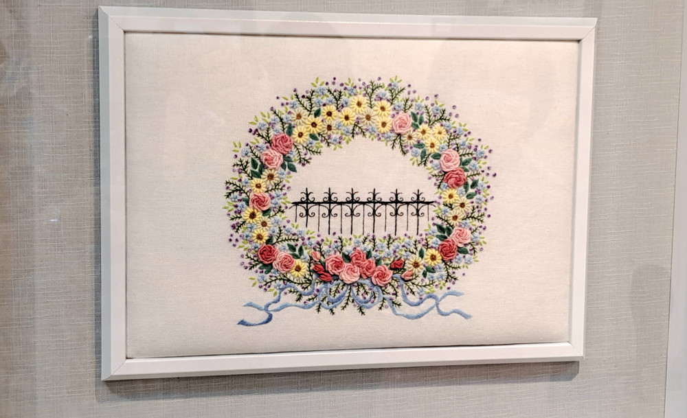 吳蕙雯捲紙藝術個展 南區國稅局展出